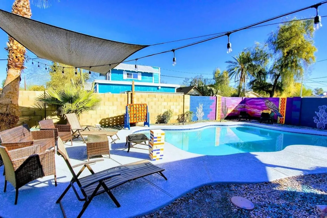 Palm House - Phoenix Home With Renovated Pool And String Lights